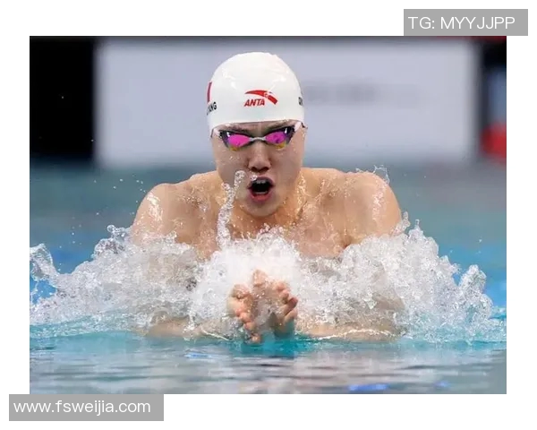 男子游泳明星如何突破自我极限与挑战世界纪录的心路历程